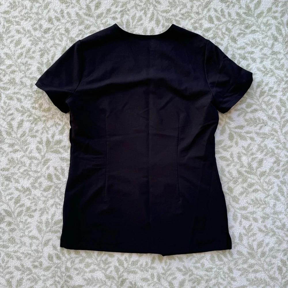 FIGS Women's Casma Three-Pocket Scrub Top Black Size XXS - Picture 5 of 5